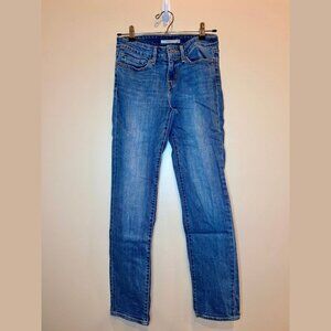 Levi's 712 Low-Rise Slim Jeans